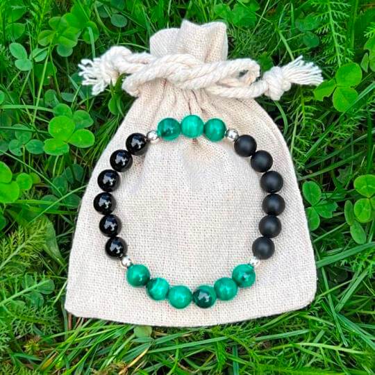 Minerální náramek malachit, onyx - ODHODLÁNÍ (stříbro Ag925)